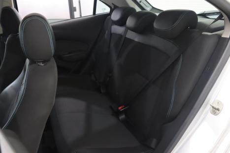 CHEVROLET Onix Hatch 1.4 4P FLEX LT, Foto 8