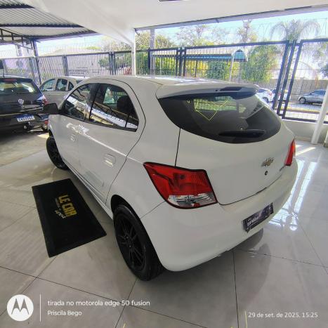 CHEVROLET Onix Hatch 1.0 4P FLEX LT, Foto 8