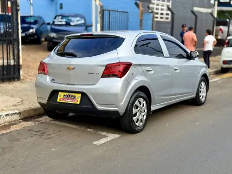 CHEVROLET Onix Hatch 1.0 4P FLEX LT, Foto 4