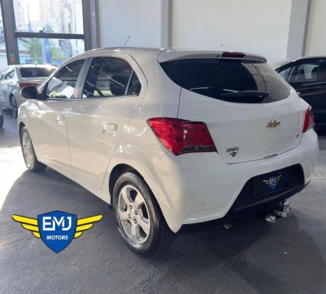 CHEVROLET Onix Hatch 1.0 4P FLEX LT, Foto 4 CHEVROLET Onix Hatch 1.0 4P FLEX LT, Foto 4
