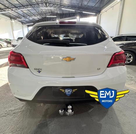 CHEVROLET Onix Hatch 1.0 4P FLEX LT, Foto 5 CHEVROLET Onix Hatch 1.0 4P FLEX LT, Foto 5