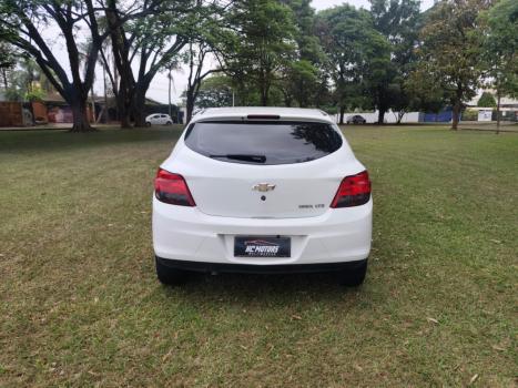 CHEVROLET Onix Hatch 1.4 4P FLEX LTZ AUTOMÁTICO, Foto 7 CHEVROLET Onix Hatch 1.4 4P FLEX LTZ AUTOMÁTICO, Foto 7