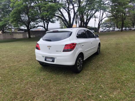 CHEVROLET Onix Hatch 1.4 4P FLEX LTZ AUTOMÁTICO, Foto 8 CHEVROLET Onix Hatch 1.4 4P FLEX LTZ AUTOMÁTICO, Foto 8