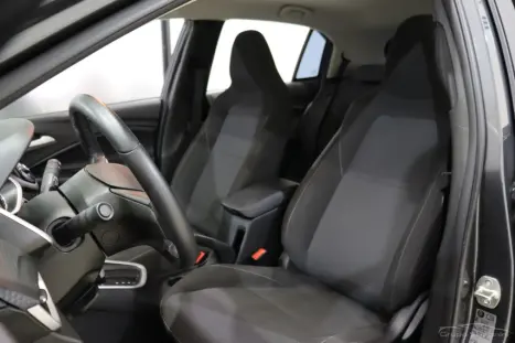 CHEVROLET Onix Hatch 1.0 4P FLEX LTZ TURBO AUTOMÁTICO, Foto 7 CHEVROLET Onix Hatch 1.0 4P FLEX LTZ TURBO AUTOMÁTICO, Foto 7