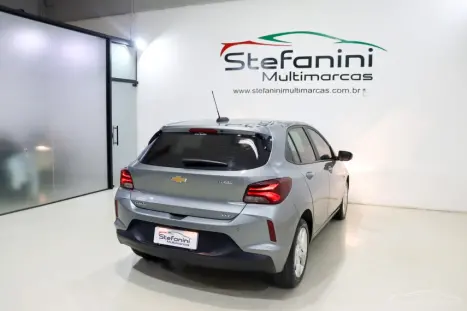 CHEVROLET Onix Hatch 1.0 12V 4P FLEX LTZ TURBO, Foto 11 CHEVROLET Onix Hatch 1.0 12V 4P FLEX LTZ TURBO, Foto 11