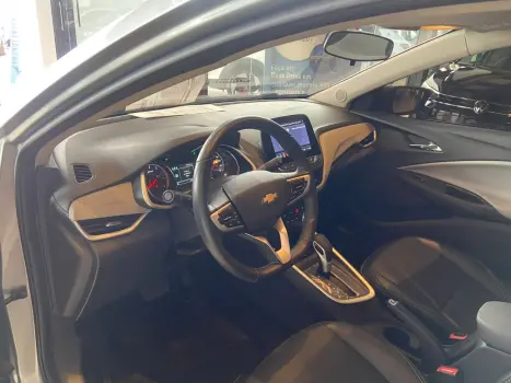 CHEVROLET Onix Hatch 1.0 12V 4P FLEX PREMIER 2 TURBO AUTOMTICO, Foto 4