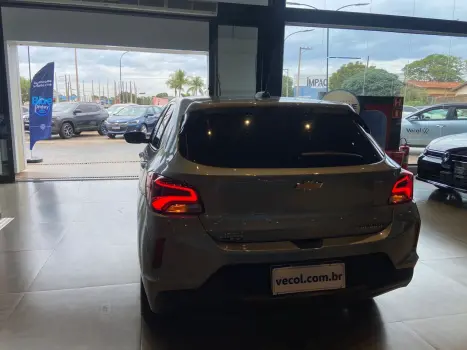 CHEVROLET Onix Hatch 1.0 12V 4P FLEX PREMIER 2 TURBO AUTOM�TICO, Foto 10