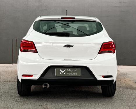 CHEVROLET Onix Hatch 1.4 4P FLEX LTZ, Foto 5 CHEVROLET Onix Hatch 1.4 4P FLEX LTZ, Foto 5