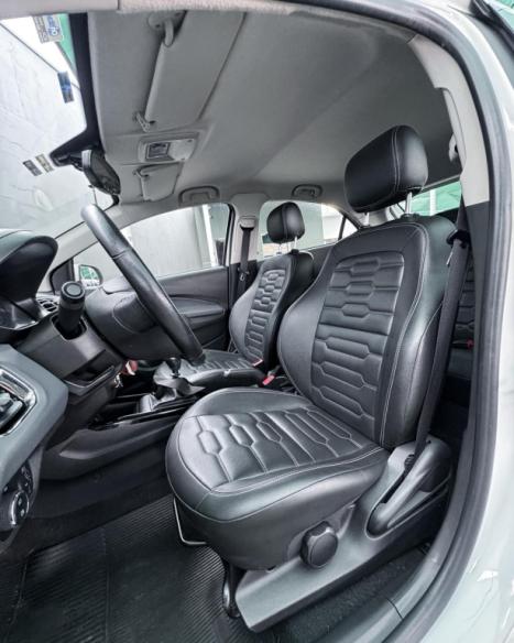 CHEVROLET Onix Hatch 1.4 4P FLEX LTZ, Foto 9 CHEVROLET Onix Hatch 1.4 4P FLEX LTZ, Foto 9