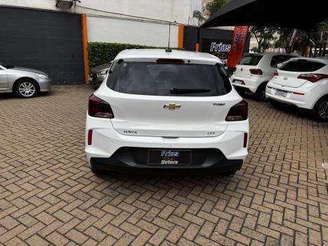 CHEVROLET Onix Hatch 1.0 12V 4P FLEX PLUS TURBO AUTOMTICO, Foto 4