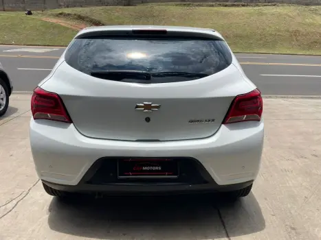 CHEVROLET Onix Hatch 1.4 4P FLEX LTZ AUTOMTICO, Foto 6