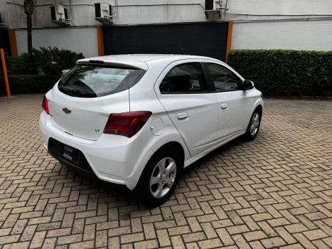 CHEVROLET Onix Hatch 1.4 4P FLEX LT, Foto 5 CHEVROLET Onix Hatch 1.4 4P FLEX LT, Foto 5