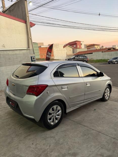 CHEVROLET Onix Hatch 1.0 4P FLEX LT, Foto 5