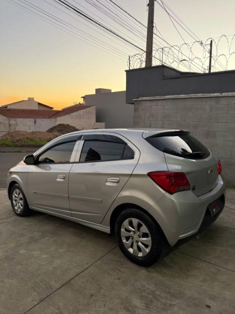 CHEVROLET Onix Hatch 1.0 4P FLEX LT, Foto 7