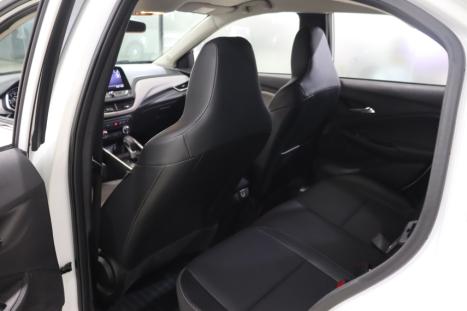 CHEVROLET Onix Hatch 1.0 12V 4P FLEX PREMIER TURBO AUTOMTICO, Foto 9