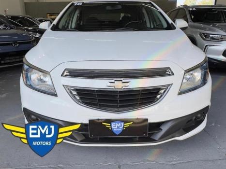 CHEVROLET Onix Hatch 1.4 4P FLEX LT, Foto 2