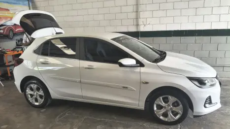 CHEVROLET Onix Hatch 1.0 12V 4P FLEX PREMIER TURBO AUTOMTICO, Foto 6