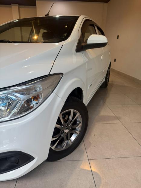 CHEVROLET Onix Hatch 1.0 4P FLEX LT, Foto 5