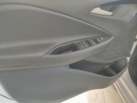 CHEVROLET Onix Hatch 1.0 4P FLEX LTZ TURBO AUTOM�TICO, Foto 11