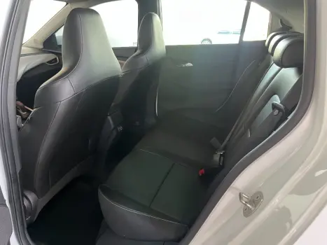 CHEVROLET Onix Hatch 1.0 12V 4P FLEX PREMIER TURBO AUTOM�TICO, Foto 6