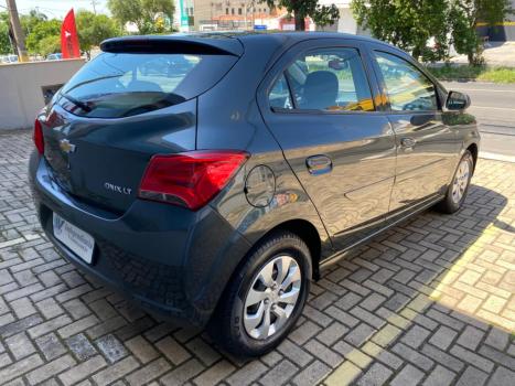 CHEVROLET Onix Hatch 1.0 4P FLEX LT, Foto 8