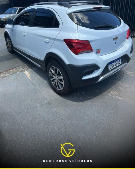 CHEVROLET Onix Hatch 1.4 4P FLEX ACTIV, Foto 2