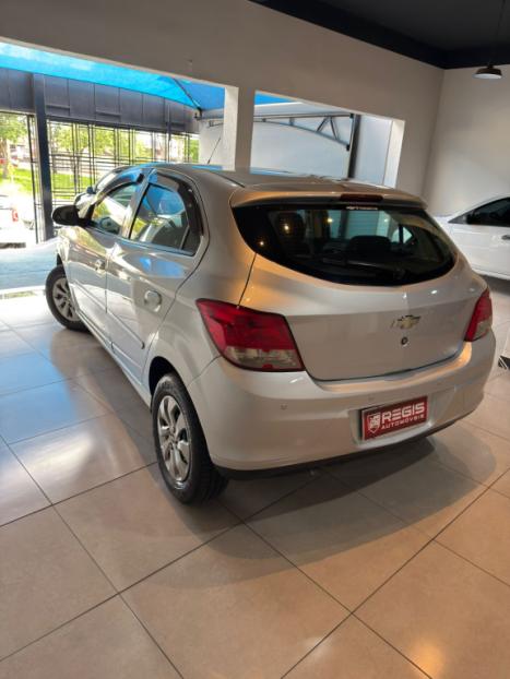 CHEVROLET Onix Hatch 1.0 4P FLEX LT, Foto 5