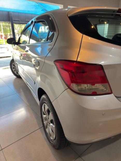 CHEVROLET Onix Hatch 1.0 4P FLEX LT, Foto 8