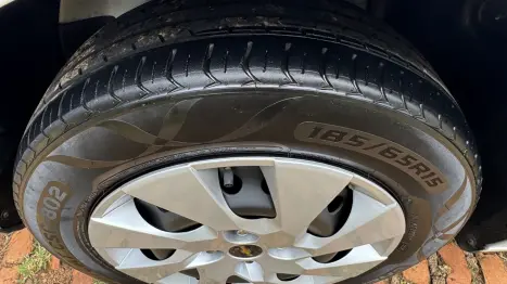 CHEVROLET Onix Hatch 1.4 4P FLEX LT, Foto 12