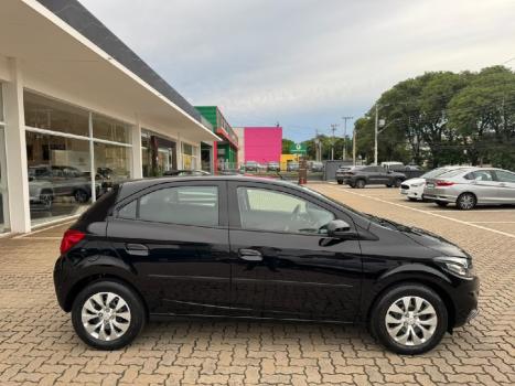 CHEVROLET Onix Hatch 1.4 4P FLEX LT, Foto 4