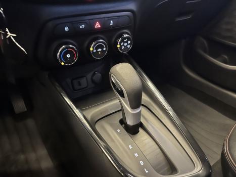 CHEVROLET Onix Hatch 1.0 12V 4P FLEX RS TURBO AUTOM�TICO, Foto 10