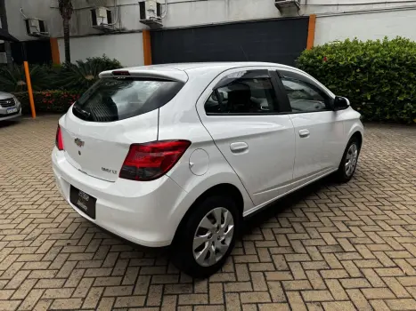 CHEVROLET Onix Hatch 1.4 4P FLEX LT, Foto 5