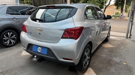 CHEVROLET Onix Hatch 1.4 4P FLEX LTZ AUTOM�TICO, Foto 11