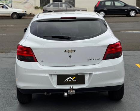 CHEVROLET Onix Hatch 1.4 4P FLEX LTZ, Foto 4