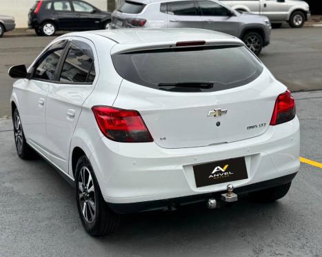 CHEVROLET Onix Hatch 1.4 4P FLEX LTZ, Foto 5