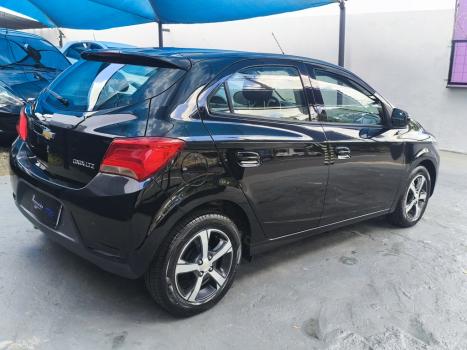 CHEVROLET Onix Hatch 1.4 4P FLEX LTZ, Foto 2