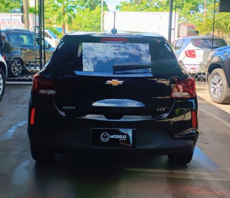 CHEVROLET Onix Hatch 1.0 4P FLEX LTZ TURBO AUTOM�TICO, Foto 4