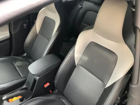 CHEVROLET Onix Hatch 1.0 12V 4P FLEX PREMIER TURBO AUTOM�TICO, Foto 8