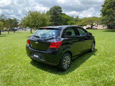 CHEVROLET Onix Hatch 1.4 4P FLEX ADVANTAGE AUTOM�TICO, Foto 9