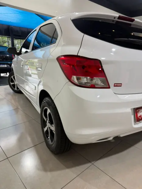 CHEVROLET Onix Hatch 1.0 4P FLEX LT, Foto 5