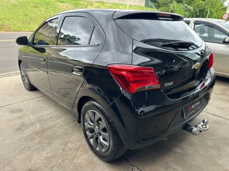 CHEVROLET Onix Hatch 1.4 4P FLEX ADVANTAGE AUTOM�TICO, Foto 5