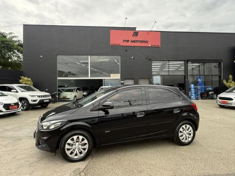 CHEVROLET Onix Hatch 1.4 4P FLEX LT, Foto 3