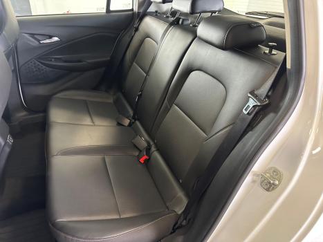 CHEVROLET Onix Hatch 1.0 12V 4P FLEX PREMIER 2 TURBO AUTOM�TICO, Foto 11