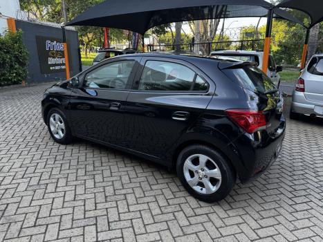 CHEVROLET Onix Hatch 1.4 4P FLEX LT, Foto 3