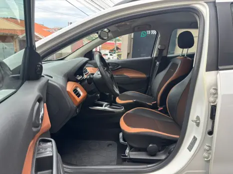 CHEVROLET Onix Hatch 1.4 4P FLEX ACTIV AUTOM�TICO, Foto 12