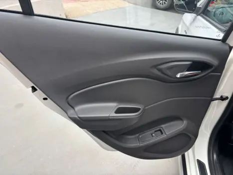 CHEVROLET Onix Hatch 1.4 4P FLEX ACTIV AUTOM�TICO, Foto 17