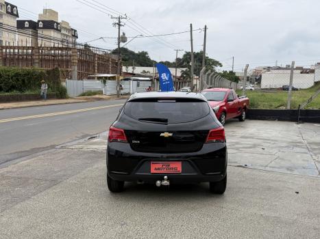 CHEVROLET Onix Hatch 1.4 4P FLEX ADVANTAGE AUTOM�TICO, Foto 7