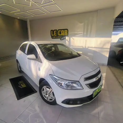 CHEVROLET Onix Hatch 1.0 4P FLEX LT, Foto 1