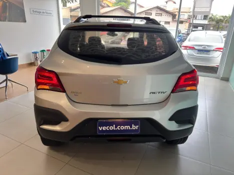 CHEVROLET Onix Hatch 1.4 4P FLEX ACTIV AUTOM�TICO, Foto 10