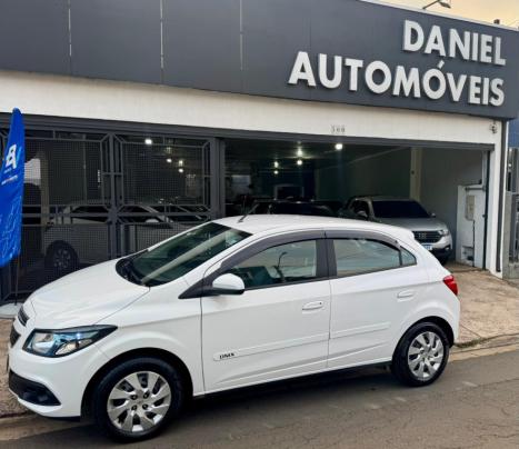 CHEVROLET Onix Hatch 1.4 4P FLEX LT, Foto 1